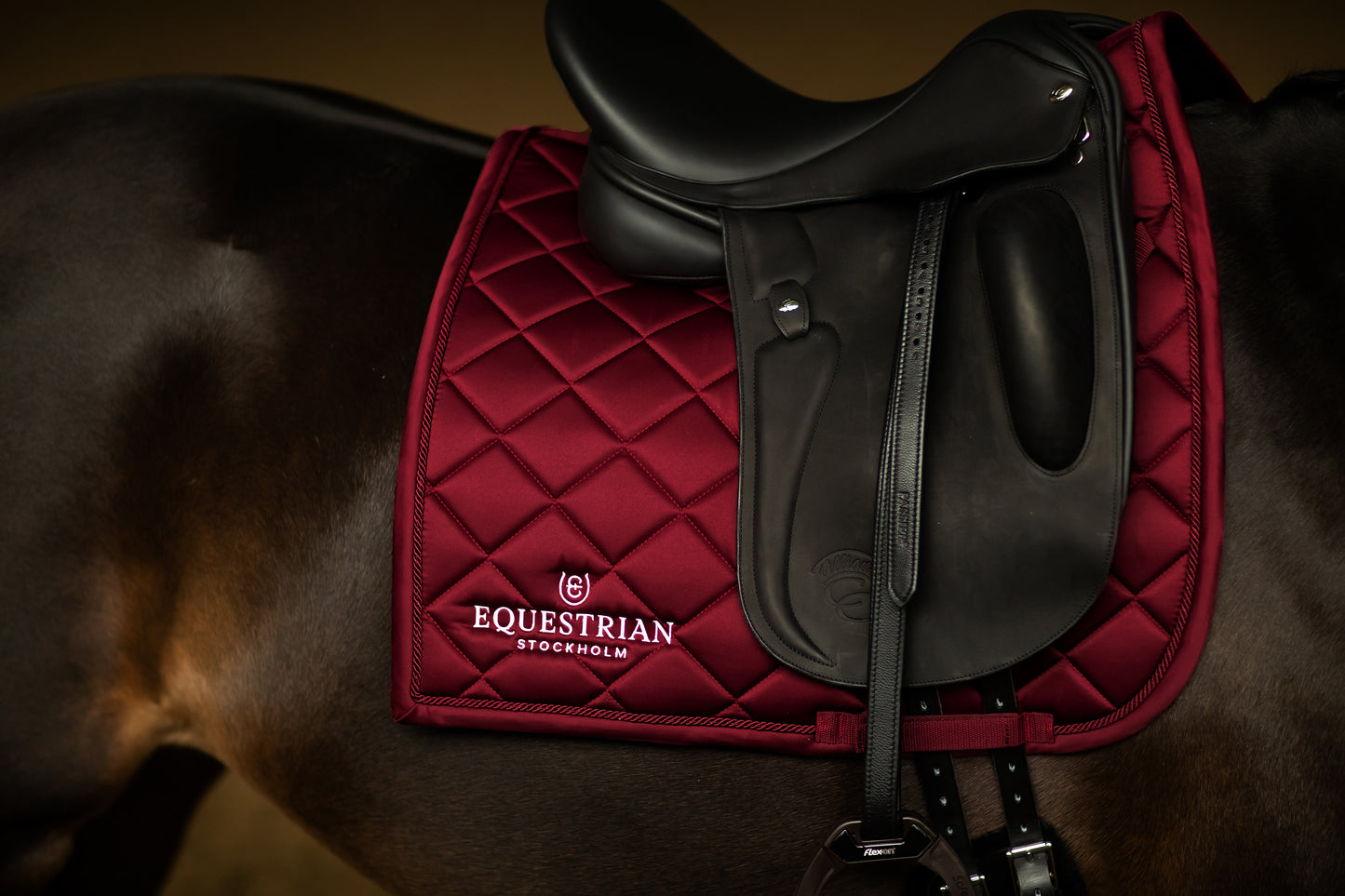 Dressage Saddle Pad Line Bordeaux