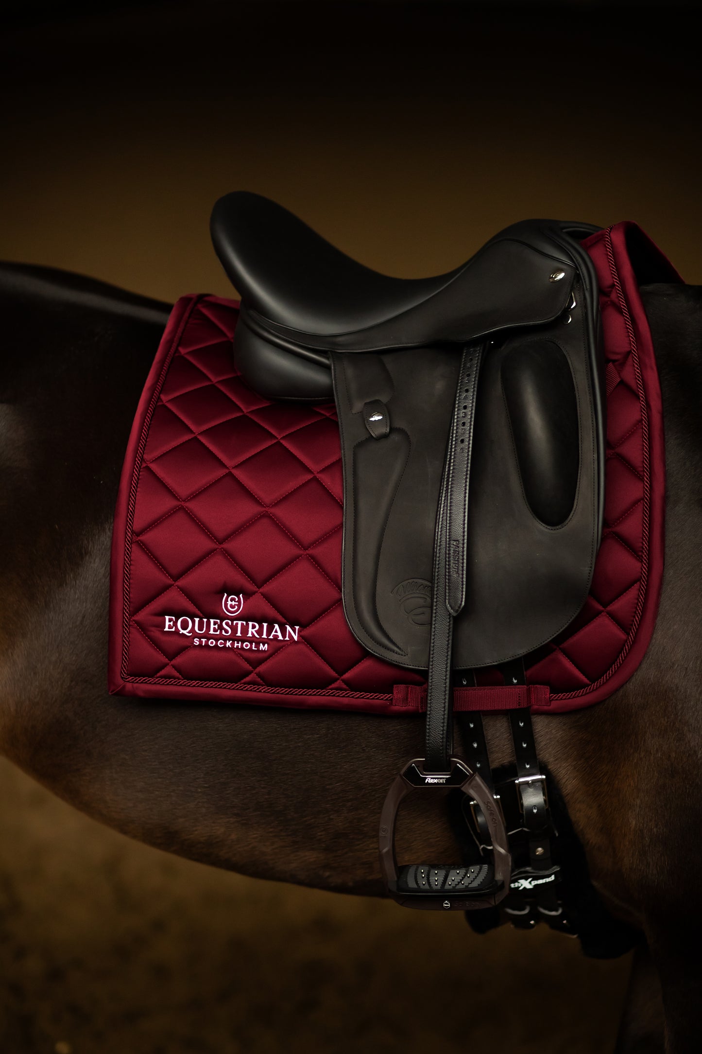 Dressage Saddle Pad Line Bordeaux