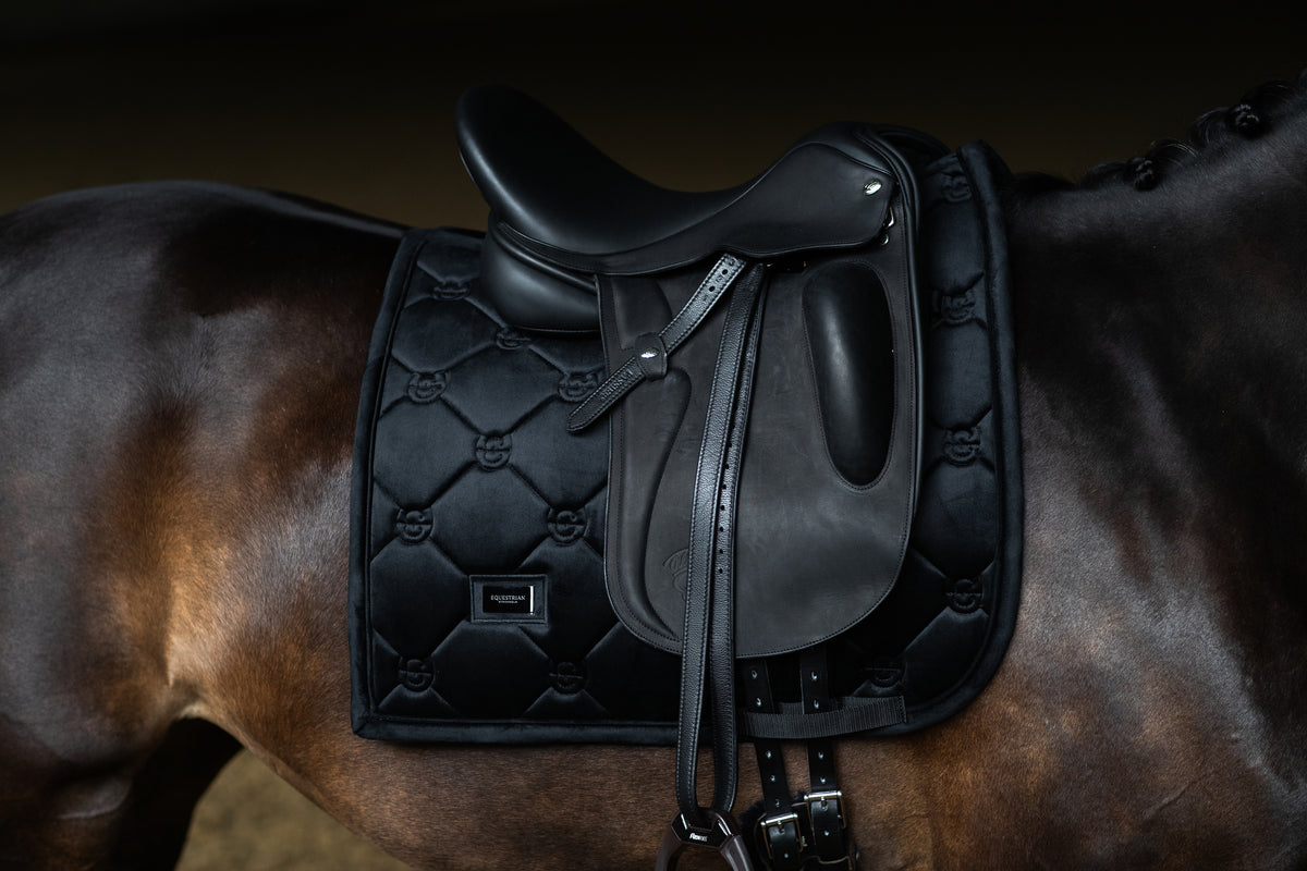 Saddle Pad Velvet Black